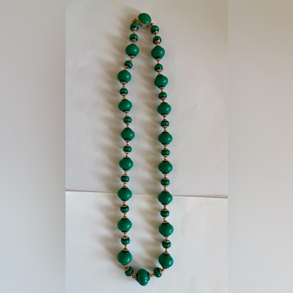 Hong Kong Necklace